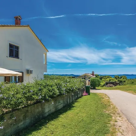 Apartment Kozino I *