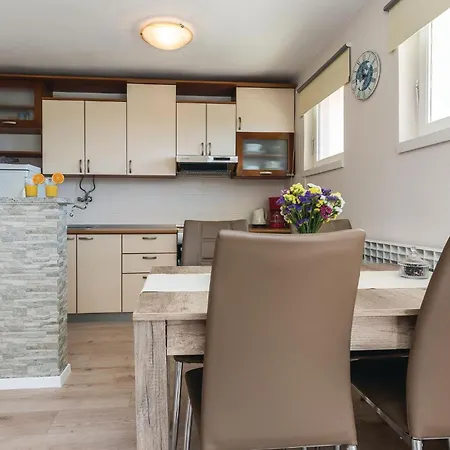 Apartment Kozino I *