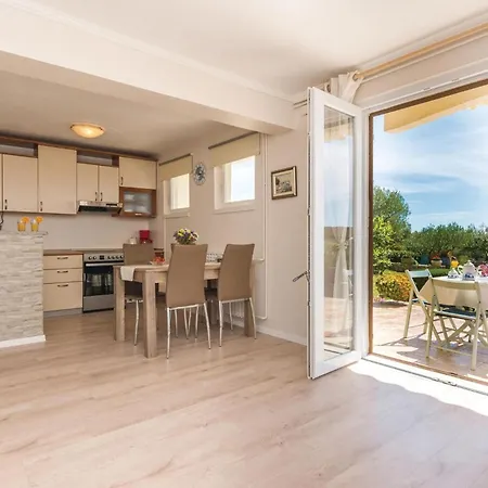 Apartment Kozino I Apartment Zadar